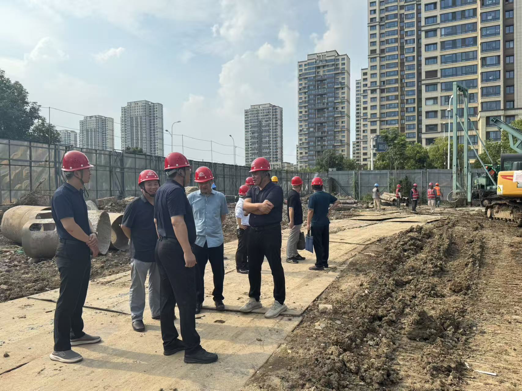 04华建公司项目现场2.jpg